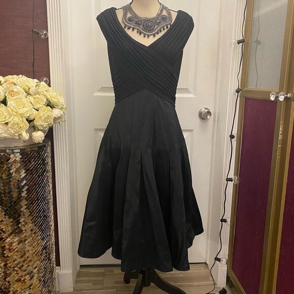Tadashi collection dress, size 10 - Picture 1 of 11